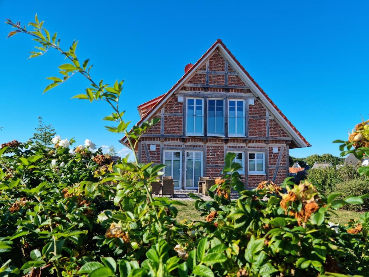 Ostsee-Wellnesslandhaus Mit Sauna, Jacuzzi, Innenwhirlpool Kalkhorst Exteriör bild